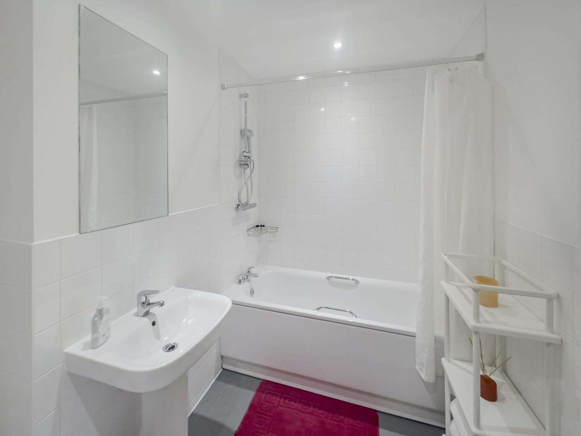 Greenwich Apartment With A River View & Balcony Near The 02 Arena & North Greenwich With Free Wifi & Fast Links Into Central London Exterior photo